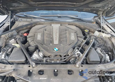 2015 BMW 750Li z USA, uszkodzony, nr VIN WBAYE8C55FD782112